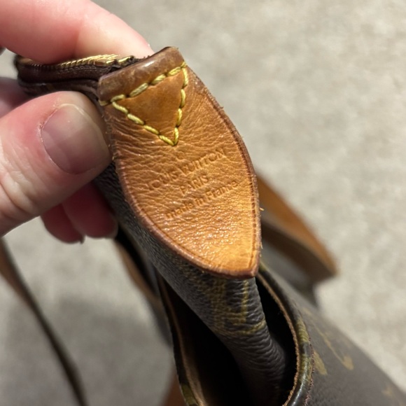 Authentic Louis Vuitton Totally PM 2009 - Picture 13 of 16